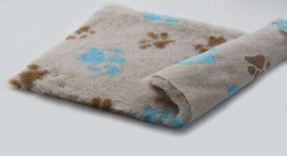 Deka pro psy, IZOLAČNÍ, metráž tlapky sv.modré  a sv.hnědé