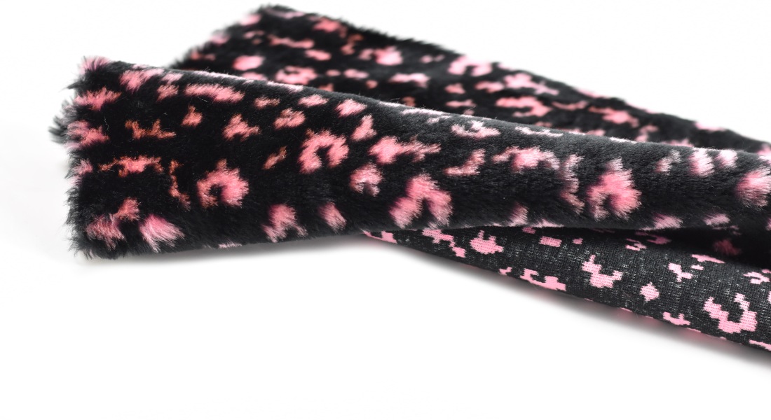 Leskymo černorůžové, šíře 150 cm